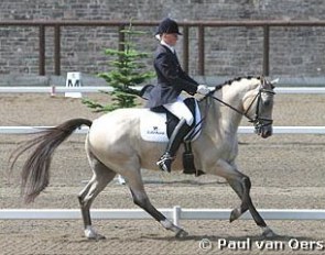 Inge Verbeek and Bartje at the 2003 European Pony Championships :: Photo © Paul van Oers