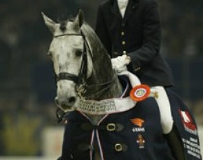 Hans Peter Minderhoud and Rubels :: Photo © Dirk Caremans