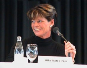 Ulla Salzgeber at a press conference at the 2003 CDI Stuttgart