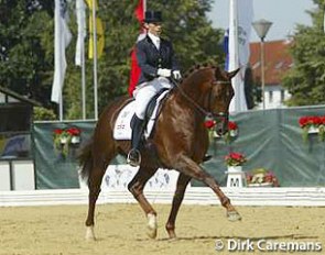 Anke ter Beek and Riant at the 2003 World Young Horse Championships :: Photo © Dirk Caremans