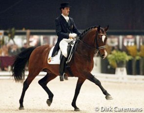 Wim Verwimp and Lavador at the 2003 Zwolle International Stallion Show :: Photo © Dirk Caremans