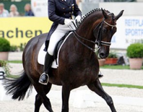 Karin Rehbein on Cherie :: Photo © Astrid Appels