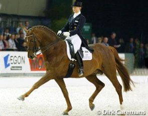 Kristy Oatley-Nist on Quando Quando at the 2004 World Cup Finals :: Photo © Dirk Caremans