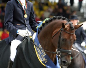 Hans Peter Minderhoud and Florencio Win 2004 World Championships for Young Dressage Horses :: Photo © Astrid Appels