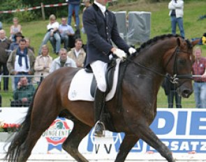 Hans Peter Minderhoud and Florencio at the 2004 World Young Horse Championships