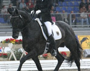 Petra Wilm on the Trakehner stallion King Arthur :: Photo © Astrid Appels