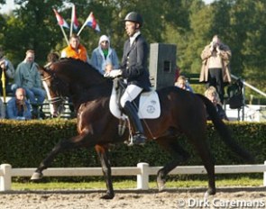 Hans Peter Minderhoud and Uptown win the 2005 Pavo Cup Finals :: Photo © Dirk Caremans