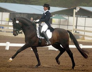 Jennifer Hoffmann and Herzberg competing in the U.S.A. in 2005