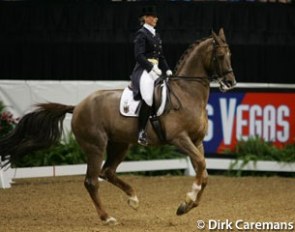 Ann Kathrin Linsenhoff and Renoir :: Photo © Dirk Caremans