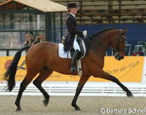 Helen Langehanenberg on FBW Lonevan