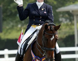 Pia Fortmuller and Donagna at the 2006 North American Young Riders Championships :: Photo © Mary Phelps