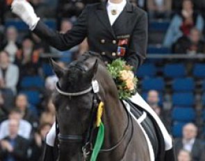 Stuttgart was a groundbreaking event for Swiss Simonne Staub. She almost couldn't believe it when her score of almost 70% in the Grand Prix was announced. In the kur to music she scored the magical 73% and was the best Swiss rider performing in Stuttgart.