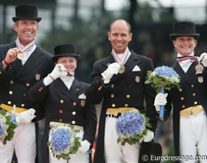 The 2006 WEG bronze medal winning U.S. team: Guenter Seidel, Debbie McDonald, Steffen Peters, Leslie Morse