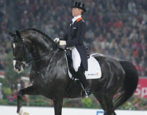 Anky van Grunsven and Salinero on their way to Kur Gold at the 2006 World Equestrian Games :: Photo © Astrid Appels