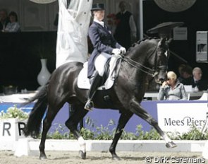 Joyce Lenaerts and Katell at the 2007 Dutch Championships :: Photo © Dirk Caremans