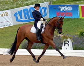 Judy Reynolds and Rathbawn Valet at the 2007 CDI Fritzens