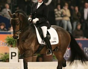 Emmelie Scholtens and Uphill at the 2007 KWPN Stallion Competition Finals :: Photo © Dirk Caremans