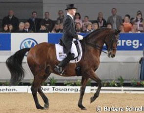 Hubertus Schmidt and his student Anna Paprocka-Campanella's Hanoverian gelding Andretti, a new pair, that showed beautiful piaffes