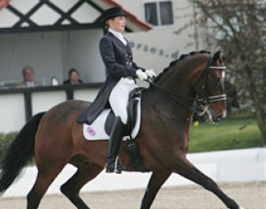 Another Brit going for an Olympic team spot: Anna Ross-Davies on Liebling II