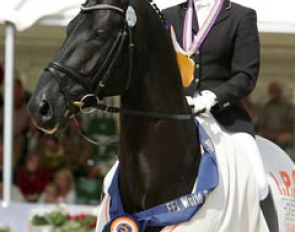 Jana Freund and Dramatic with the 2008 World Young Horse Championships :: Photo © Astrid Appels