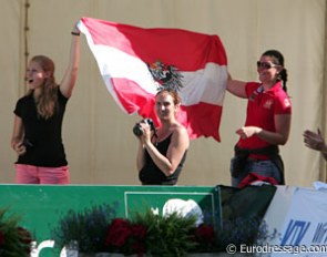 Austrians celebrate Hans im Gluck's excellent ranking