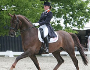 Angela Krooswijk on her second horse Flash (by Fidermark)