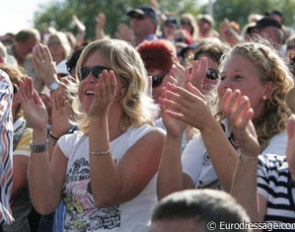 The crowds cheer for Adelinde Cornelissen at the 2009 European Championships