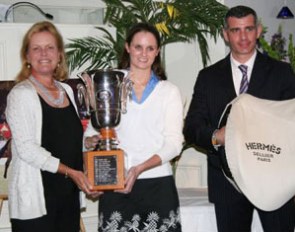 Laura Noyes receives the Lionel Guerrand-Hermès Trophy