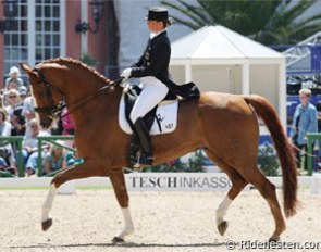 Isabell Werth and Whisper at the 2009 CDI Wiesbaden :: Photo © Ridehesten.com