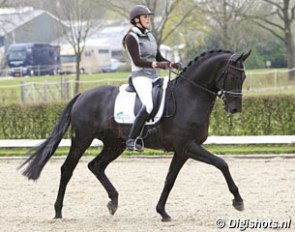 Emmelie Scholtens and Astrix :: Photo © Leanjo de Koster