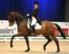 Sanne Hennigsen and Atterupgaards Molberg at the 2010 CDI Vestfold :: Photo © Ridehesten.com