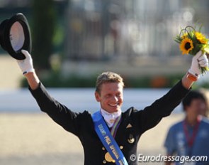 Edward Gal wins Grand Prix Special Gold at the 2010 World Equestrian Games :: Photo © Astrid Appels