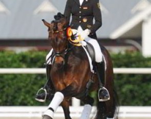 Grete Linnemann and Cinderella M win the 2011 Preis der Besten :: Photo © Barbara Schnell