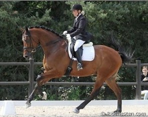 Laura Printzlau Mølvig on Atterupgaards Wolfgang :: Photo © Ridehesten.com