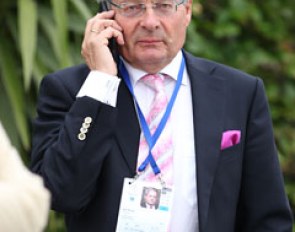 German O-judge Dietrich Plewa :: Photo © Astrid Appels