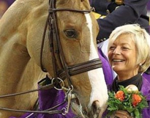 CDI Frankfurt show organizer Ann Kathrin Linsenhoff with Bella Rose