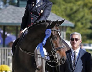 Steffen Peters and Legolas flanked by American O-judge Gary Rockwell :: Photo © Sue Stickle