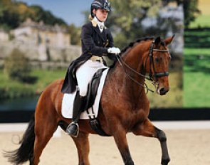 Belgian Delphine Beck on Zelion B (by Farrington)