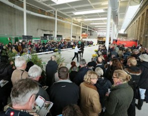 The inspection on hard surface under the covered roof of the Holstenhalle in Neumunster :: Photo © Stefan Lafrentz