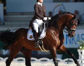 Julie de Deken on Lucky Dance