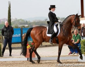 Christian Brühe watching his Young Rider daughter Esther compete Quebec at the 2014 CDI Barcelona :: Photo © Rui Pedro Godinho