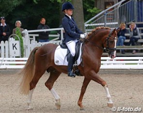Francesca Heil and Dreidimensional at the 2014 Bundeschampionate :: Photo © LL-foto