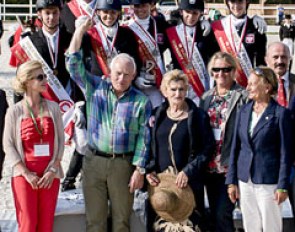 A crowded podium at the 2014 Polish Dressage Championships