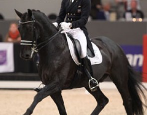 Edward Gal and Undercover at the 2014 CDI-W 's Hertogenbosch :: Photo © Astrid Appels