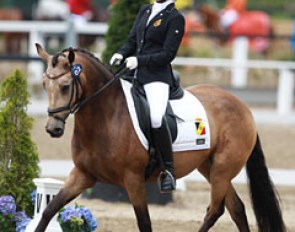 Amber Heidbuchel on Ashen Dew Drop