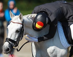 Diego Martinez Del Moral was one of the few riders actually showing happy emotions at the end of his ride. I find it unbelievable how few riders actually smile at the end of their test! You are at the Europeans. Be grateful!