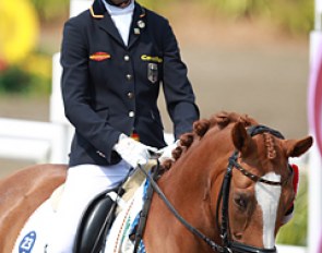 Maike Mende on Desert Rose