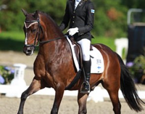Meea Packalen on Darius von Herrenhof