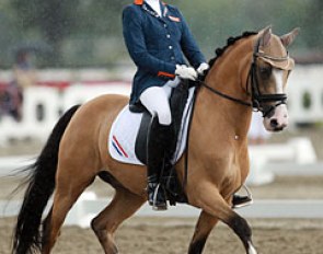 Febe van Zwambagt on Coco Jambo