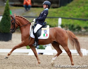 Nina Teresa Zennaro on Duesmann